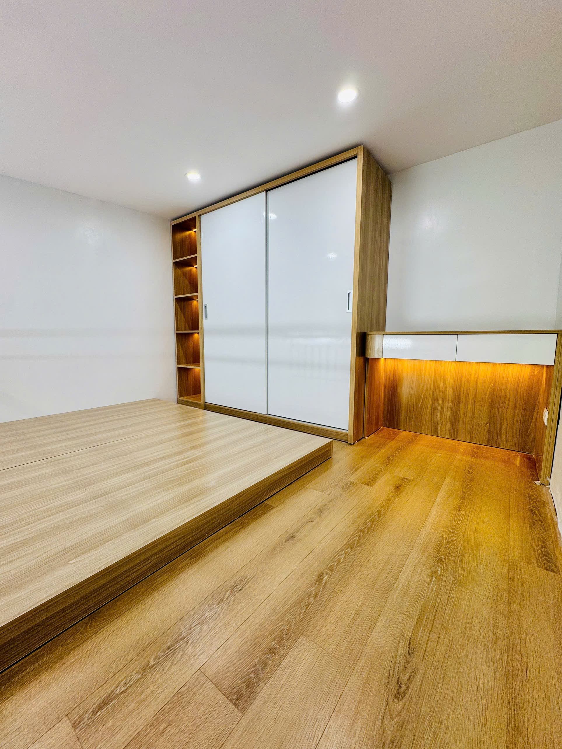 BÁN NHÀ 1 TẦNG, 2 PHÒNG NGỦ, HOÀNG VĂN THỤ - GIÁ CHỈ 1.6 TỶ - Ảnh 3